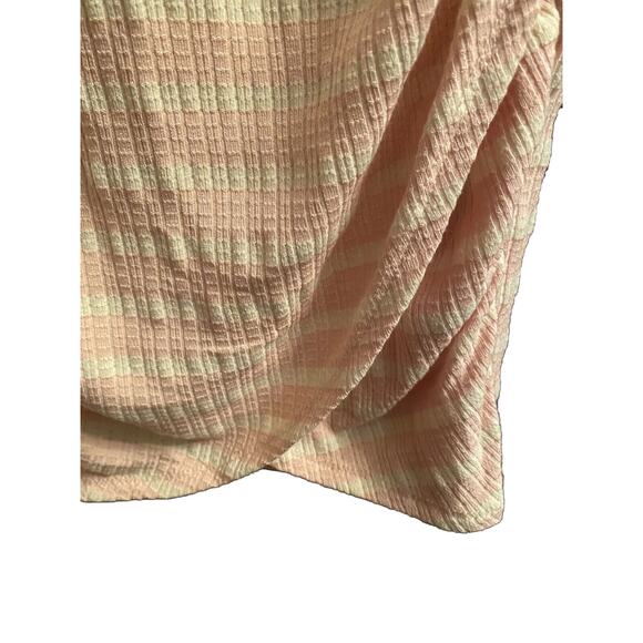 NWT Kaleigh Sz Sm Stitch Fix Stretchy Sleeveless Ruched Lined Wrap Detail - Picture 4 of 8